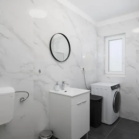 Euphoria Mit Pool, Sauna Und Whirlpool Vakantiehuis