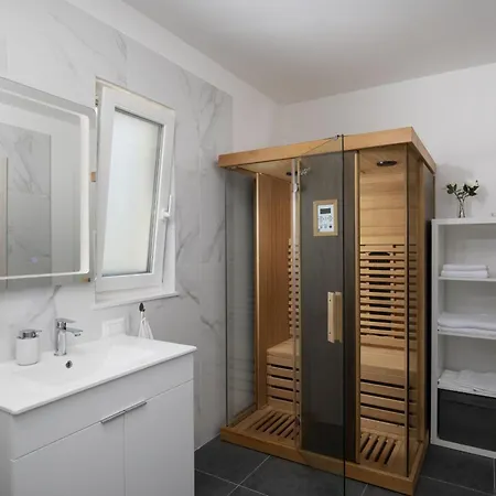 Euphoria Mit Pool, Sauna Und Whirlpool * Višnjan