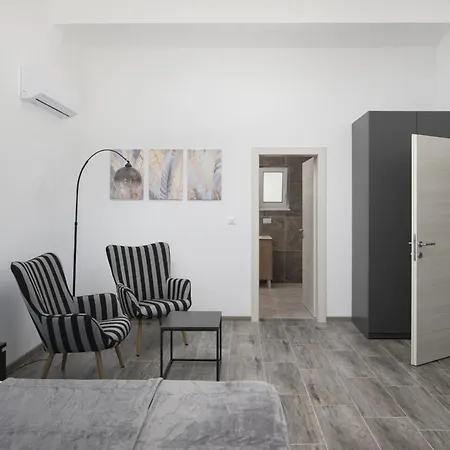 Prázdninový dům Euphoria Mit Pool, Sauna Und Whirlpool