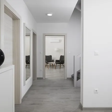 Prázdninový dům Euphoria Mit Pool, Sauna Und Whirlpool *