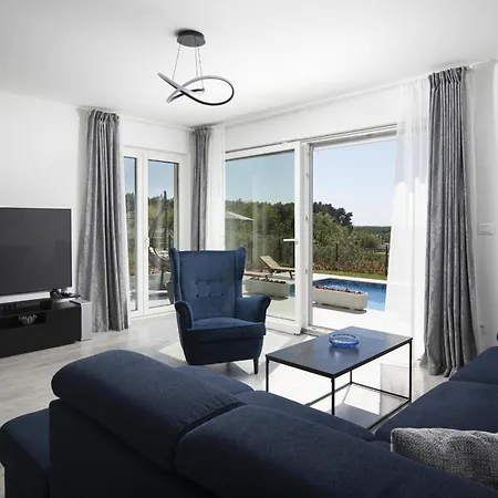 Euphoria Mit Pool, Sauna Und Whirlpool Višnjan