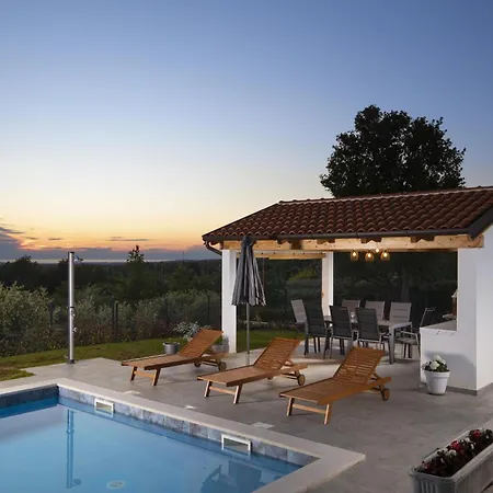 Euphoria Mit Pool, Sauna Und Whirlpool Višnjan