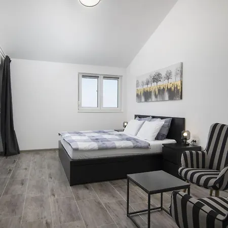 Euphoria Mit Pool, Sauna Und Whirlpool Višnjan